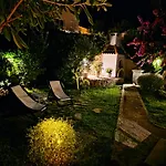 Villa Franca - With Private Garden, Near