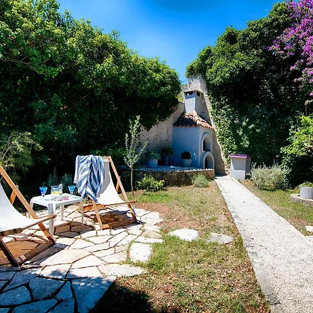 Franca - With Private Garden, Near Villa Vis