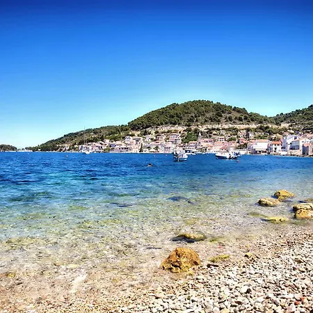 Franca - With Private Garden, Near * Vis