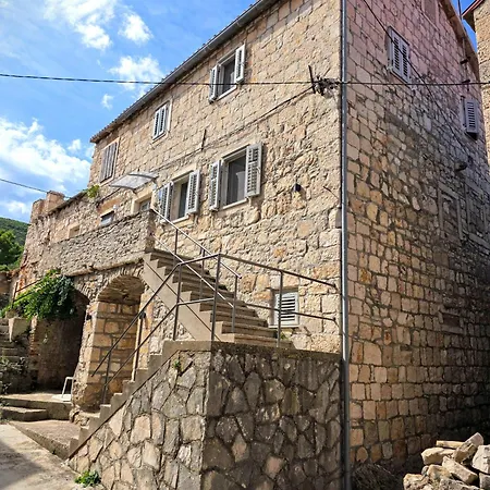 Franca - With Private Garden, Near فيلة