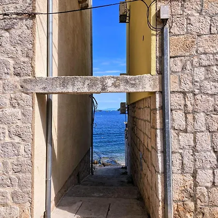 Franca - With Private Garden, Near